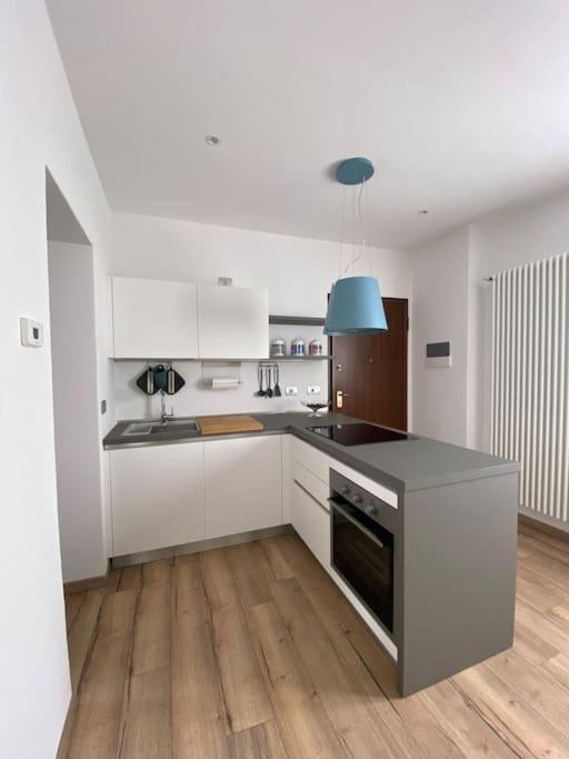 Casa Mirta Appartement Mandello del Lario Buitenkant foto